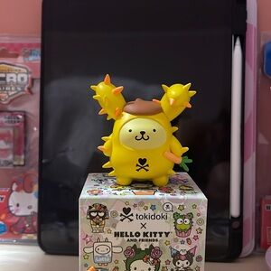 Pompompurin Tokidoki blind box